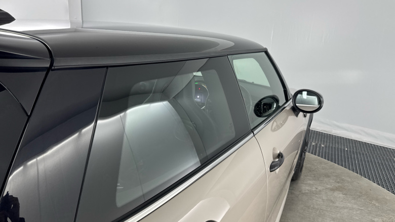 MINI Hatchback 1.5 Cooper Sport 3dr Auto Petrol Hatchback